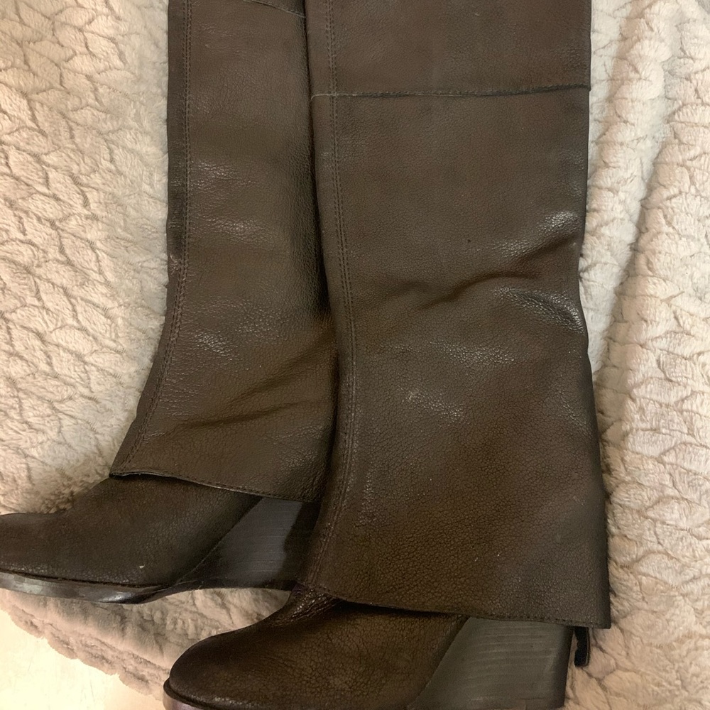 Wedge boots